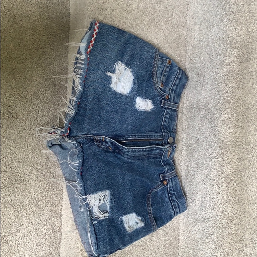 Levi’s 550 high waisted denim shorts!